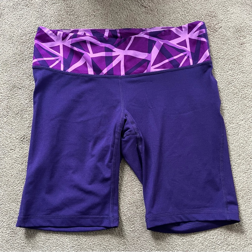 2/$20 Old Navy Active Women’s Cycling Style Shorts w Pocket Size Medium